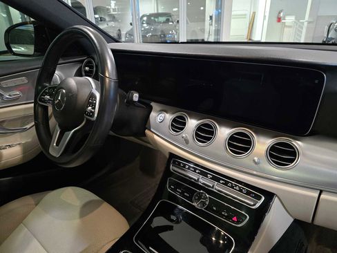 Used 2020 Mercedes-Benz E 450 4MATIC Wagon image 11