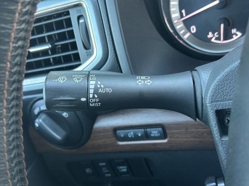 Used 2019 Nissan Titan Platinum Reserve w/ Platinum Utility Package image 34