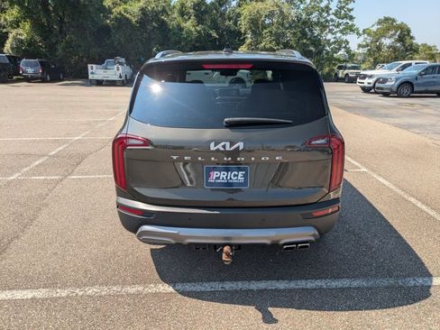 Used 2022 Kia Telluride SX w/ Towing Package FWD image 6