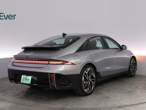 Used 2023 Hyundai Ioniq 6 SEL RWD image 3