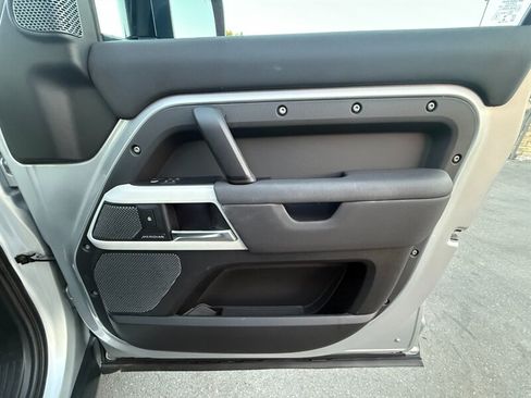 Used 2020 Land Rover Defender 110 First Edition AWD/4WD image 41