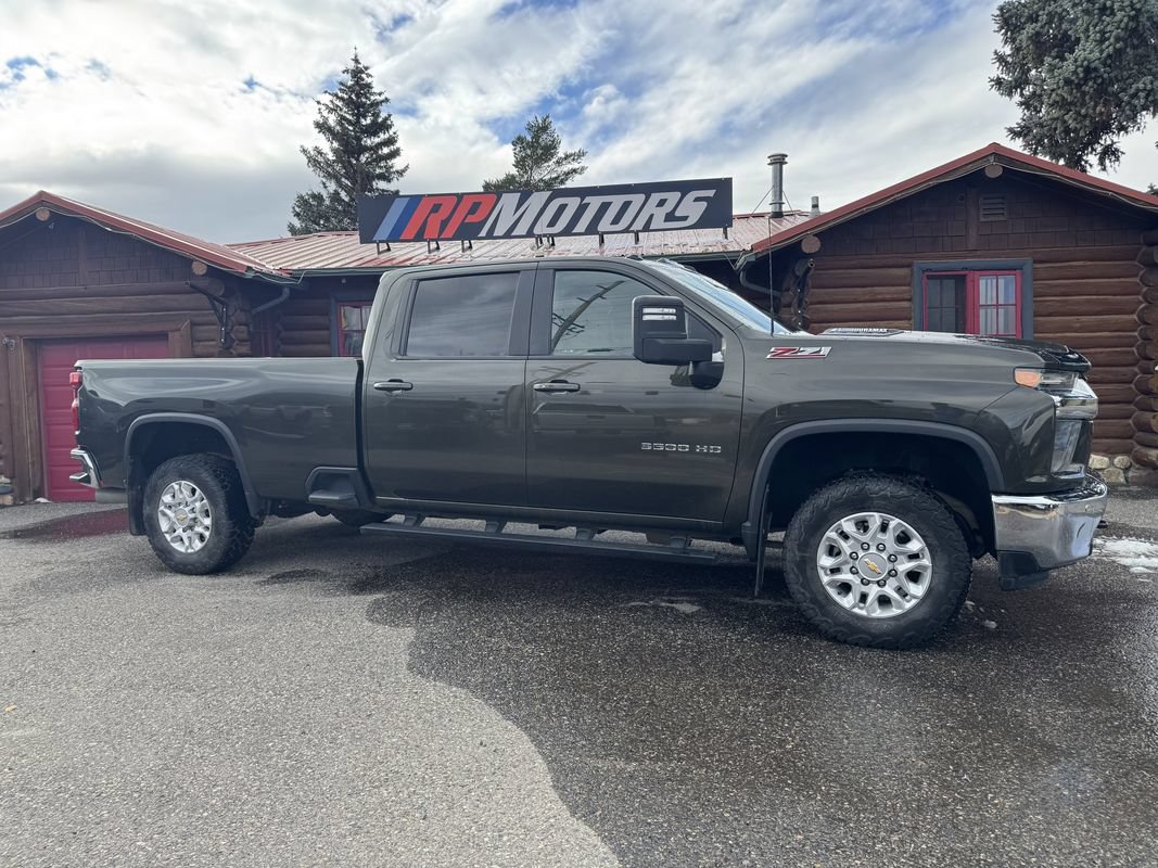 Used 2022 Chevrolet Silverado 3500 LT w/ All Star Edition AWD/4WD image 3