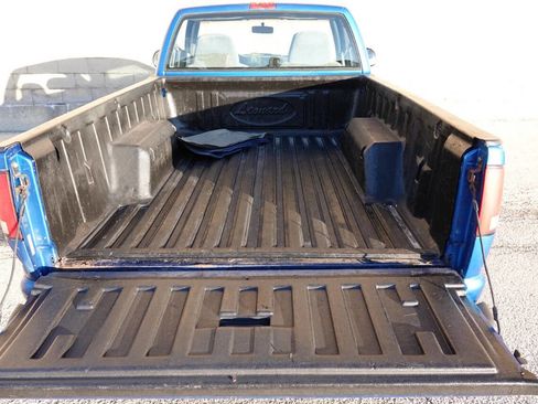 Used 2000 Chevrolet S10 Pickup LS w/ Preferred Equipment Group image 73