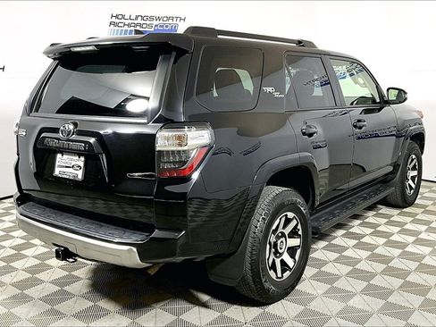 Used 2024 Toyota 4Runner TRD Off-Road Premium image 9