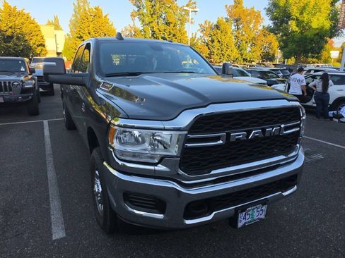 Used 2024 RAM 3500 Tradesman w/ Chrome Appearance Group AWD/4WD image 1