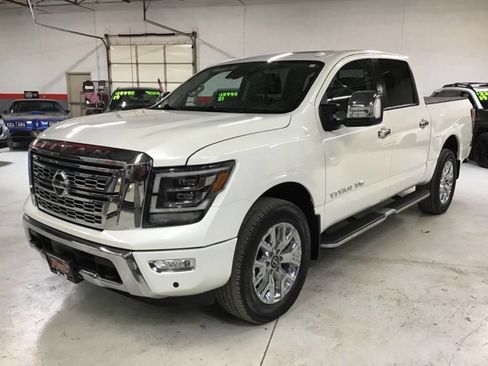 Used 2020 Nissan Titan SL w/ Moonroof Package image 1