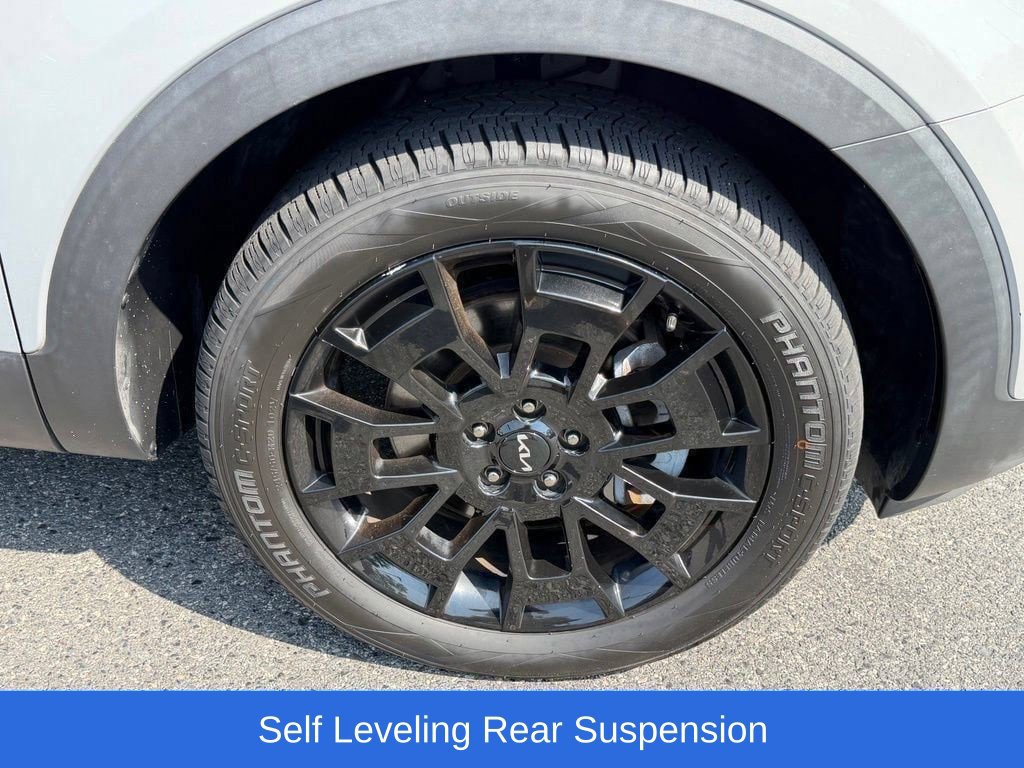 Used 2022 Kia Telluride EX w/ EX Premium Package AWD/4WD image 16