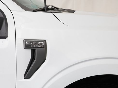 Used 2022 Ford F150 Lariat w/ Equipment Group 502A High image 26