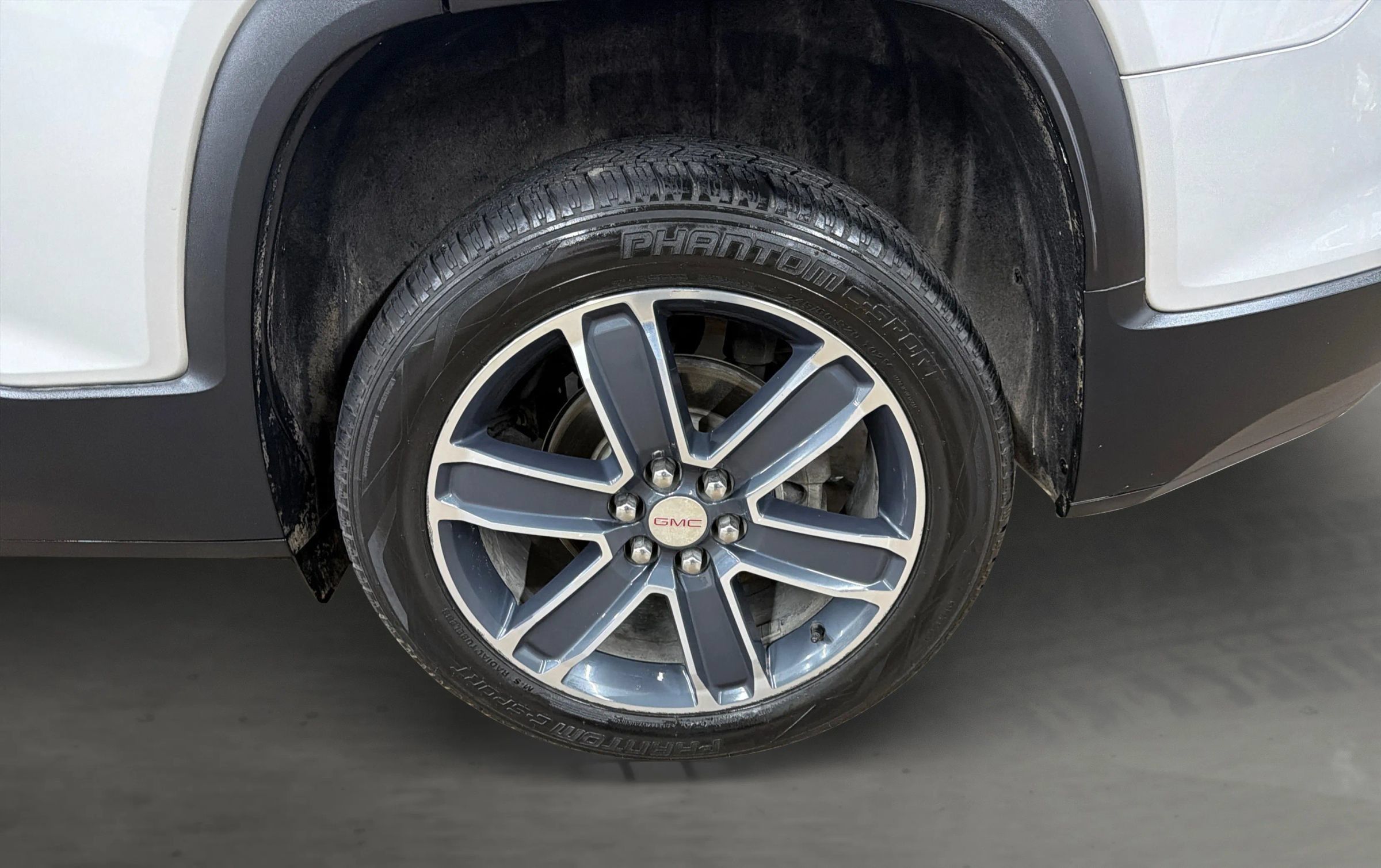 Used 2020 GMC Acadia SLT w/ LPO, Cargo Package FWD image 48