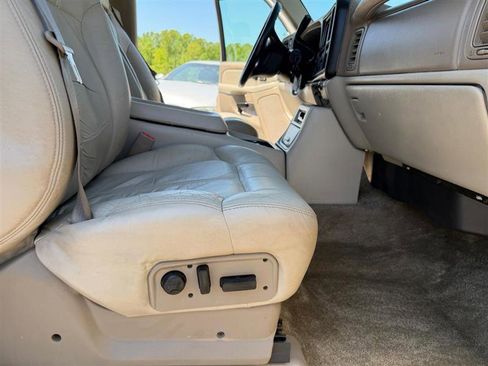 Used 2002 Chevrolet Tahoe LT AWD/4WD image 10