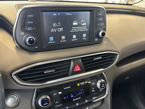 Used 2019 Hyundai Santa Fe Limited image 25