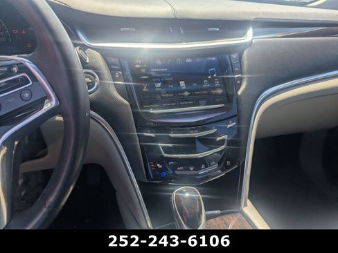 Used 2017 Cadillac XTS Luxury FWD image 11