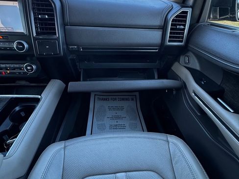 Used 2020 Ford Expedition Max Limited image 31