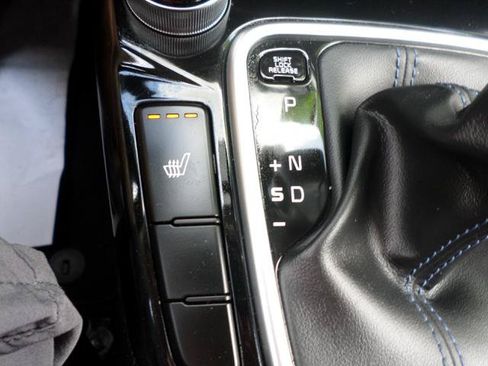 Used 2022 Kia Seltos Nightfall Edition AWD/4WD image 14