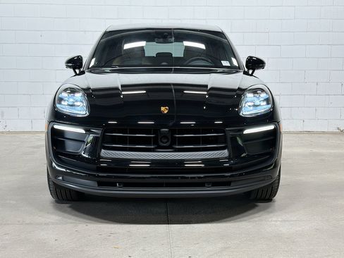 Certified 2026 Porsche Macan AWD/4WD image 9