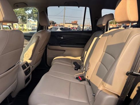 Used 2019 Honda Pilot EX-L image 18