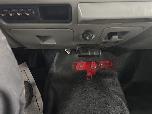 Used 2006 Ford F350 XL RWD image 33