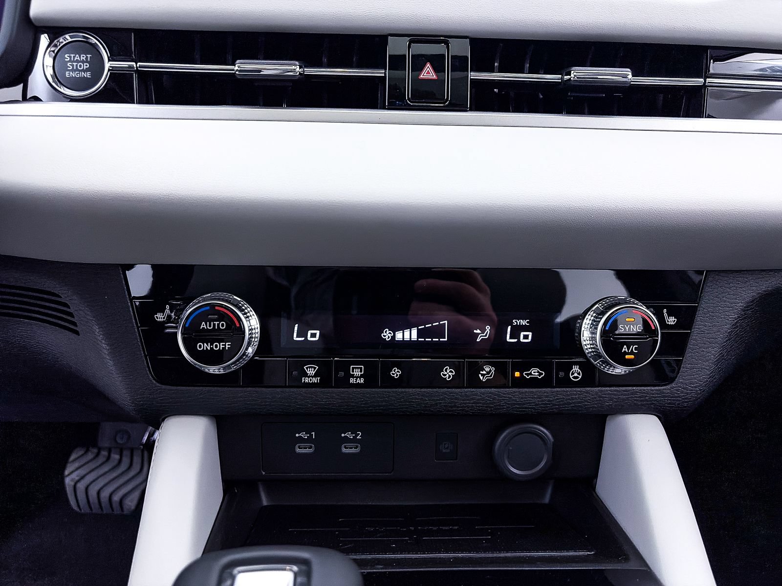 Used 2026 Mitsubishi Outlander SE FWD image 19