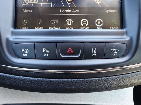 Used 2015 Chrysler 200 C w/ Navigation & Sound Group I AWD/4WD image 39