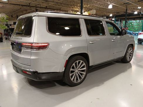 Used 2023 Jeep Grand Wagoneer Series II w/ Flexible Seating Group AWD/4WD image 6