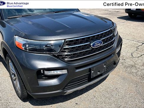 Certified 2020 Ford Explorer XLT w/ Equipment Group 202A AWD/4WD image 4