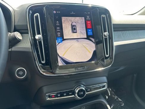 New 2026 Volvo XC40 B5 Plus w/ Protection Package Premier image 21