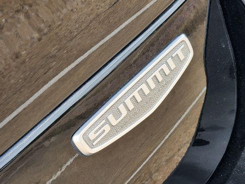 Used 2023 Jeep Grand Cherokee L Summit AWD/4WD image 18