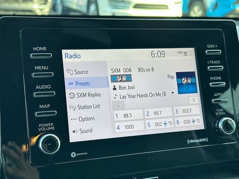 Used 2023 Toyota Camry SE image 21