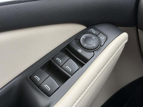 Used 2021 Buick Enclave Essence w/ Sport Touring Edition image 20