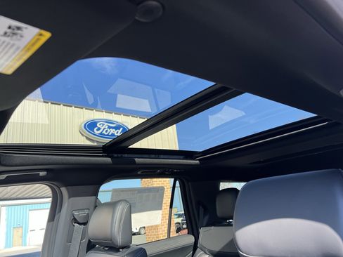 New 2025 Ford Expedition Platinum w/ Stealth Appearance Package image 12