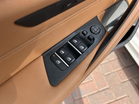 Used 2020 BMW 540i xDrive w/ M Sport Package AWD/4WD image 15