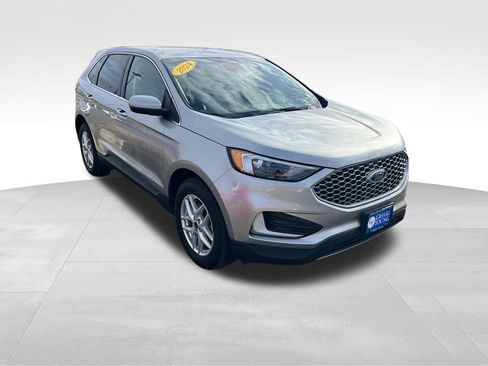 Used 2024 Ford Edge SEL image 9