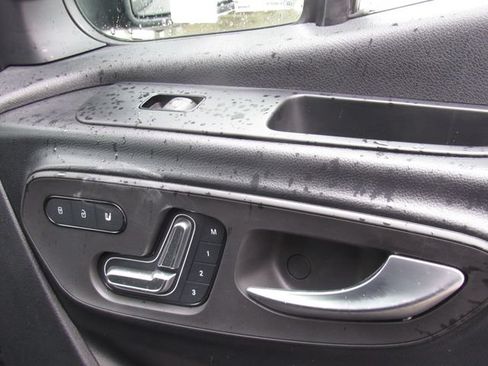 Used 2025 Mercedes-Benz Sprinter 4500 image 18