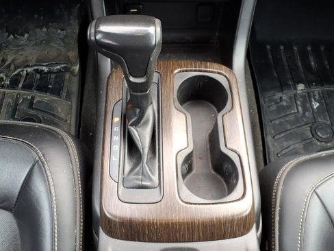 Used 2017 GMC Canyon Denali image 17