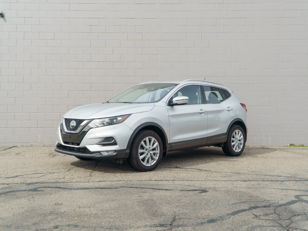 Used 2020 Nissan Rogue Sport SV w/ All-Weather Package AWD/4WD image 1