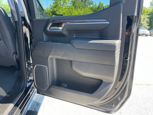 Used 2023 Chevrolet Silverado 1500 RST w/ Convenience Package II AWD/4WD image 18