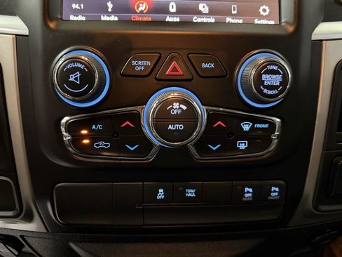 Used 2019 RAM 1500 Big Horn RWD image 24