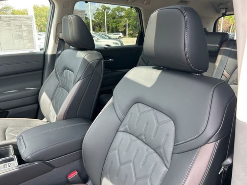 New 2026 Nissan Pathfinder Platinum w/ Cargo Package image 22