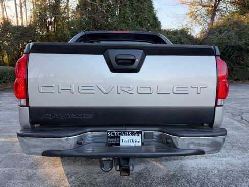 Used 2004 Chevrolet Avalanche Z66 w/ Preferred Equipment Group image 5