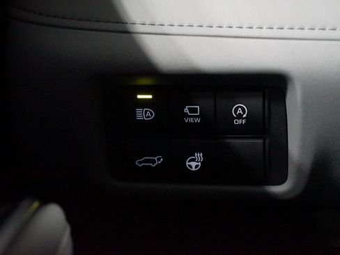 Certified 2026 Toyota Highlander Platinum AWD/4WD image 25