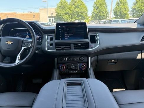 Used 2023 Chevrolet Tahoe LT w/ Luxury Package AWD/4WD image 24