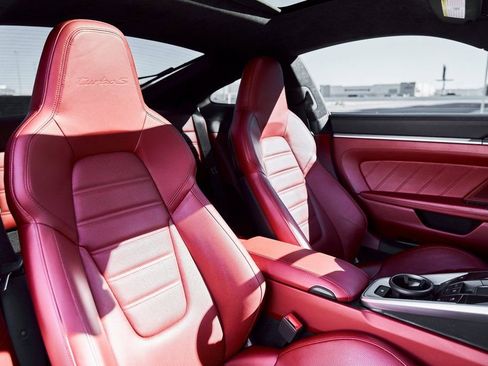 Used 2021 Porsche 911 Turbo S image 38