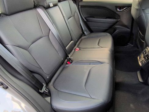 Certified 2025 Subaru Forester Limited image 22