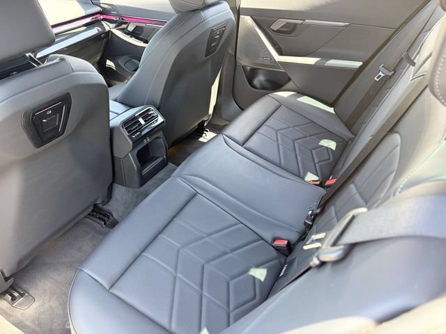 Used 2026 BMW i5 eDrive40 w/ Premium Package RWD image 18