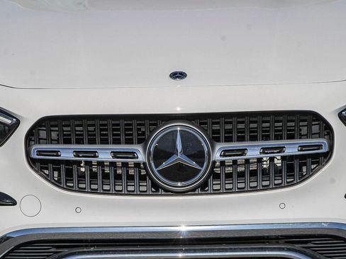 Certified 2025 Mercedes-Benz GLA 250 image 32