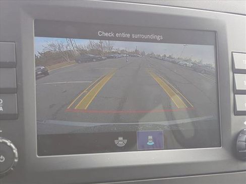 Used 2023 Mercedes-Benz Metris Passenger image 14