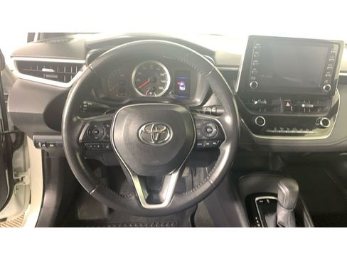 Used 2020 Toyota Corolla SE image 21