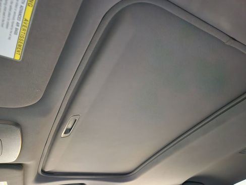 Used 2021 Toyota Avalon XLE w/ Moonroof Package image 46