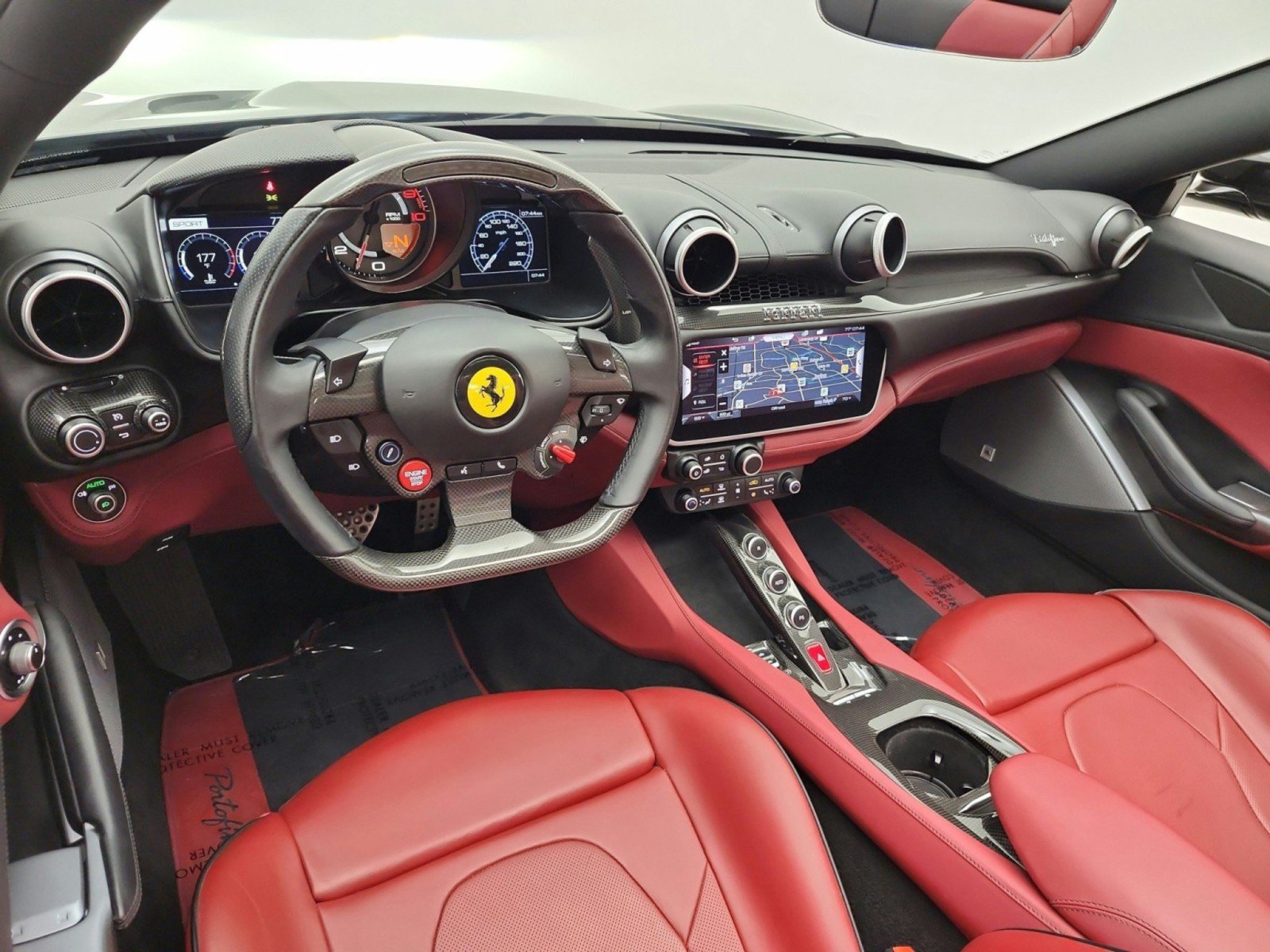 Used 2020 Ferrari Portofino RWD image 13
