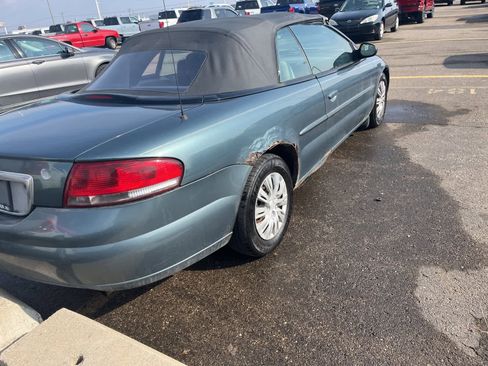 Used 2006 Chrysler Sebring Limited image 14